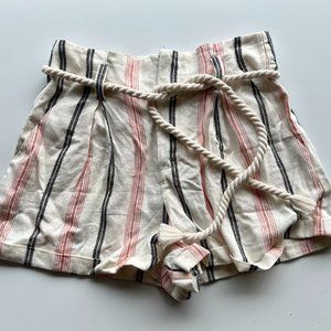 Linen shorts